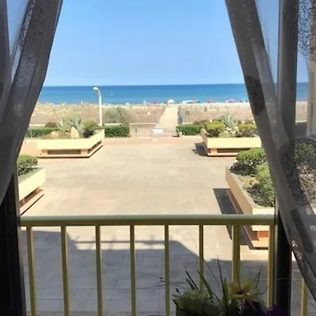 Avec Loggia, 4 Pers, A 50m, Commerces A 150m, Proche Aqualand - Fr-1-81-231 Daire